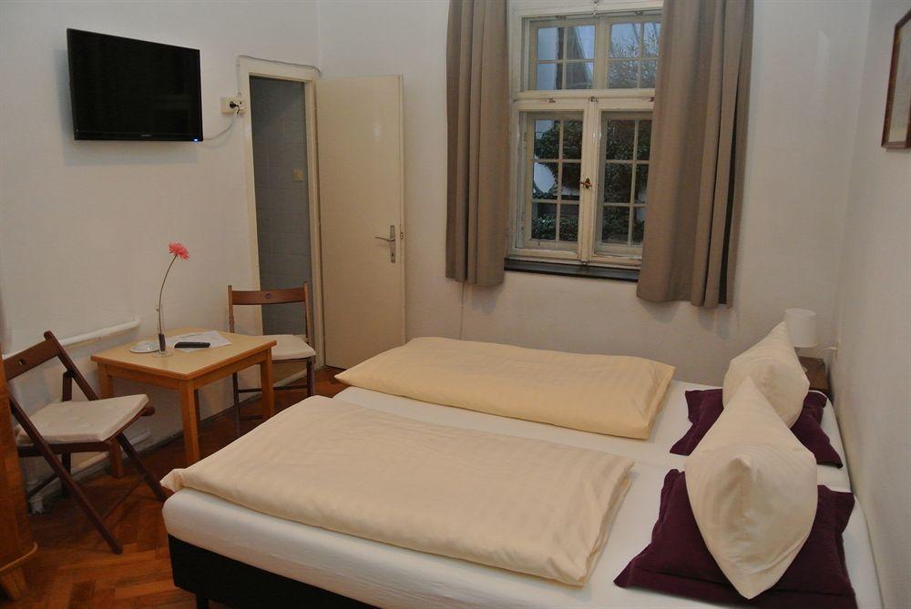 Hotel Gruberhof Innsbruck Igls B&B מראה חיצוני תמונה